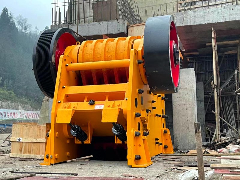 顎式破碎機常見故障與排除方法 顎式破碎機常見故障與排除方法